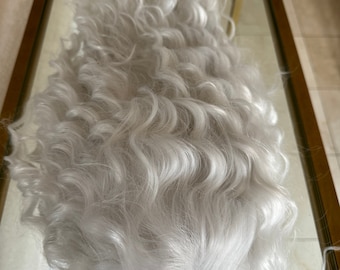 Tillstyle long white wavy for women 26 inch curly wavy wig