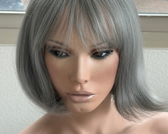 Tillstyle grey bob wig with bangs