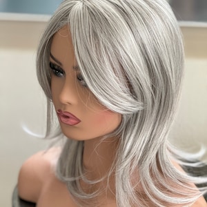ティルスタイルのシルバーブラウンホワイトのヘアトッパー（女性用）/前髪