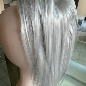 Tillstyle シルバーグレー クリップイン ポニーテール ヘアピース 女性用 薄毛 クラウン ソルトアンドペッパー ボリュームヘア パーティーヘア アップド ショートヘアスタイル