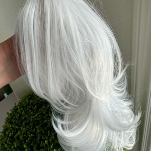 Tillstyle white claw clip ponytail clip in pony real hair like synthetic fibre Premium clip in pony tail hair extensions