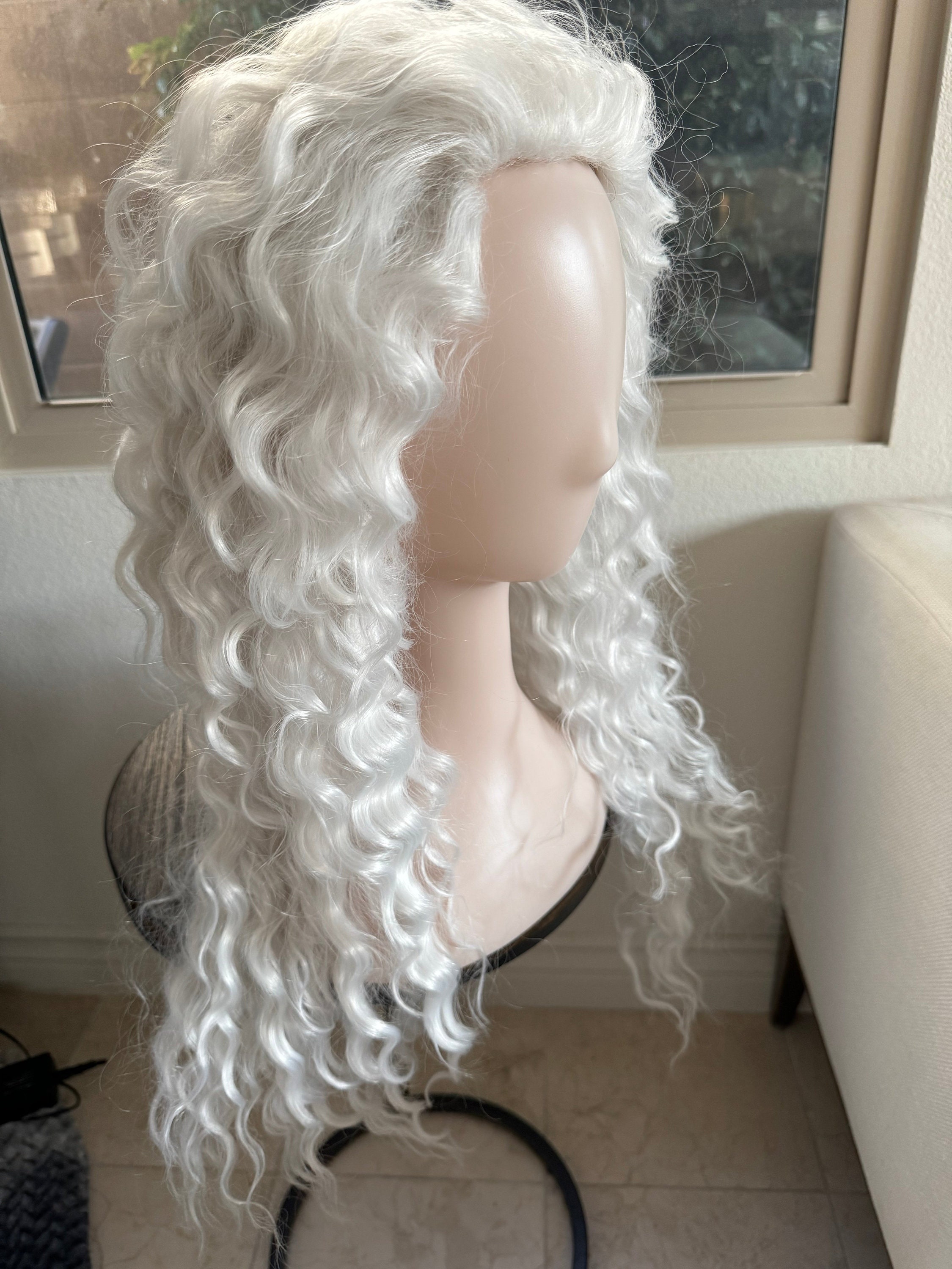 White Long Wavy Wig White Long Wavy Wig