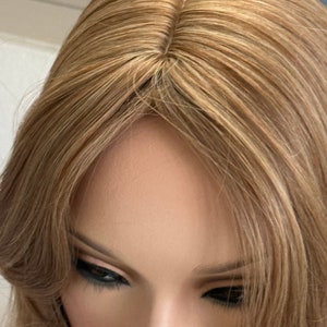 女性のためのティルスタイルの茶色のヘアトッパー/バタフライバング