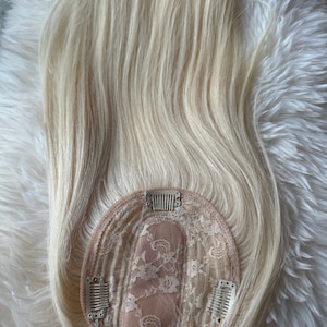 ティルスタイル レミーヒューマン ヘアトッパー クリップイン ヘアピース 女性用 ライトブロンド ショートヘア スカルプトッパー リアルパート ウェディング ヘアアップ
