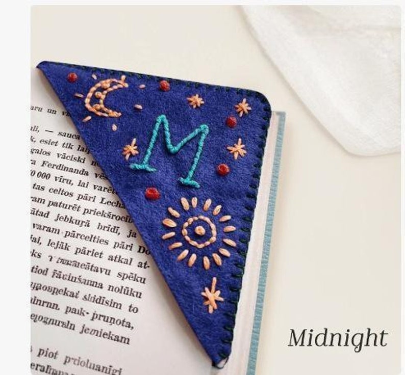 Custom Initials Embroidery Felt Bookmarks, Personalized Embroidered Corner Bookmark, Gift for Book Lovers Midnight