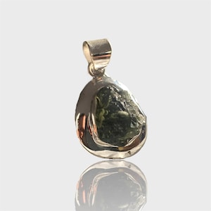 Miniatuur hanger van echte Moldaviet, 100% natuurlijk, met gecertificeerde edelsteen uit Tsjechië, 925 sterlingzilver, handgemaakte designer sieraden