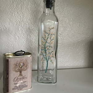 Olive oil bottle dispenser