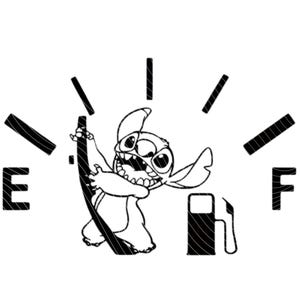 Puede incluir: Gráfico en blanco y negro de Stitch de Lilo & Stitch, con un diseño de indicador de combustible. Stitch alcanza la bomba de combustible, la aguja apunta a lleno. Las letras "E" y "F" están en el indicador.