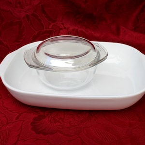 2 grytor, Fissler Pyrex-glasugnsform och liten värmetålig glasform med lock, ugnsform, kycklinggryta, serveringsskålar