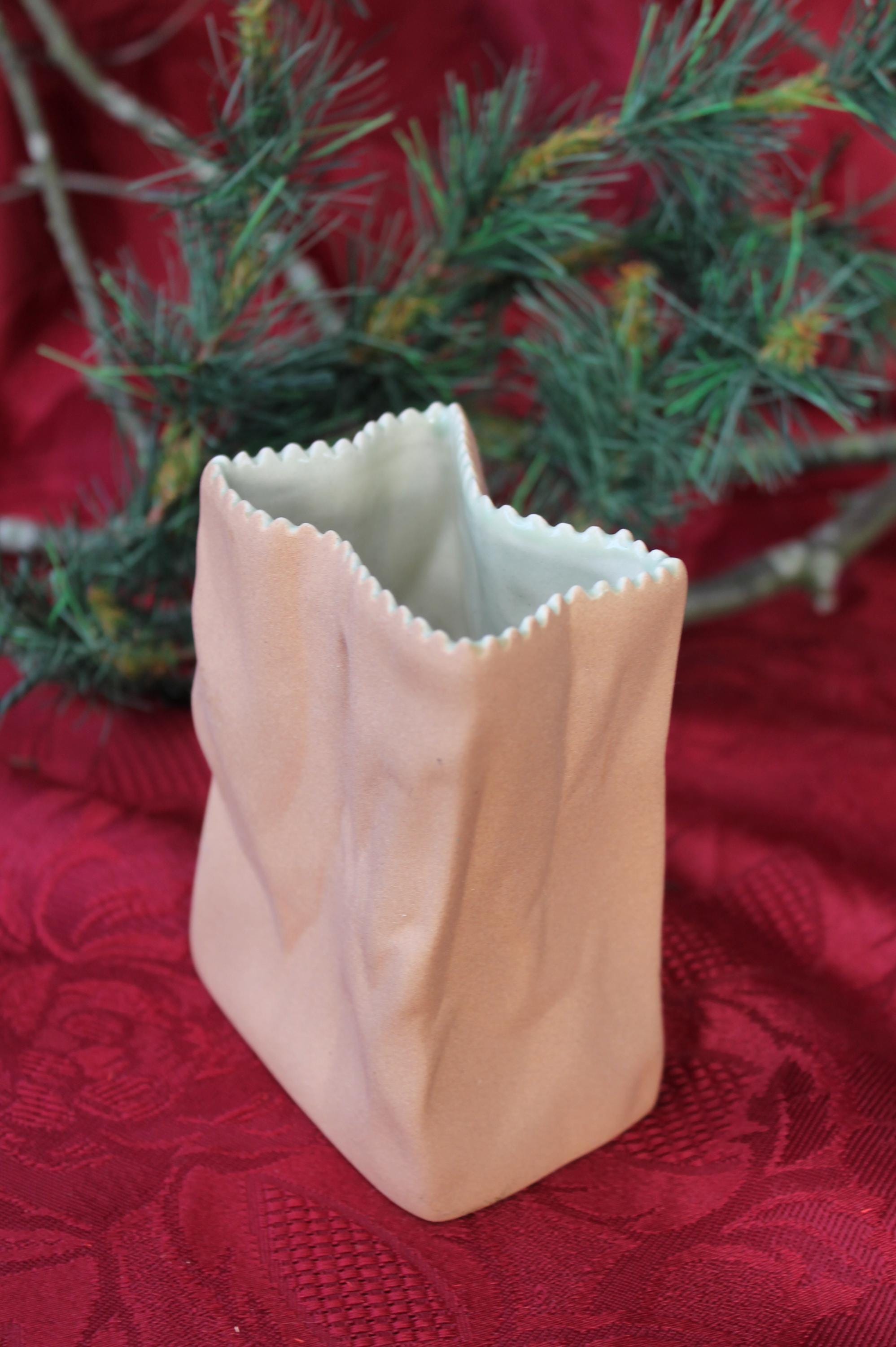 Vase, kleine Rosenthal Tütenvase, Keramik 70er Jahre, braune Tütenvase, Valentinsgeschenk, Muttertagsgeschenk, Vase für kleine Wildblumen