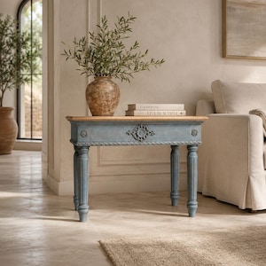 Niedriger Couchtisch für die Kaffeeecke. Italienischer Nachttisch im Vintage-Stil in Blaugrau, kleiner Couchtisch. Ein ideales Einzugsgeschenk.