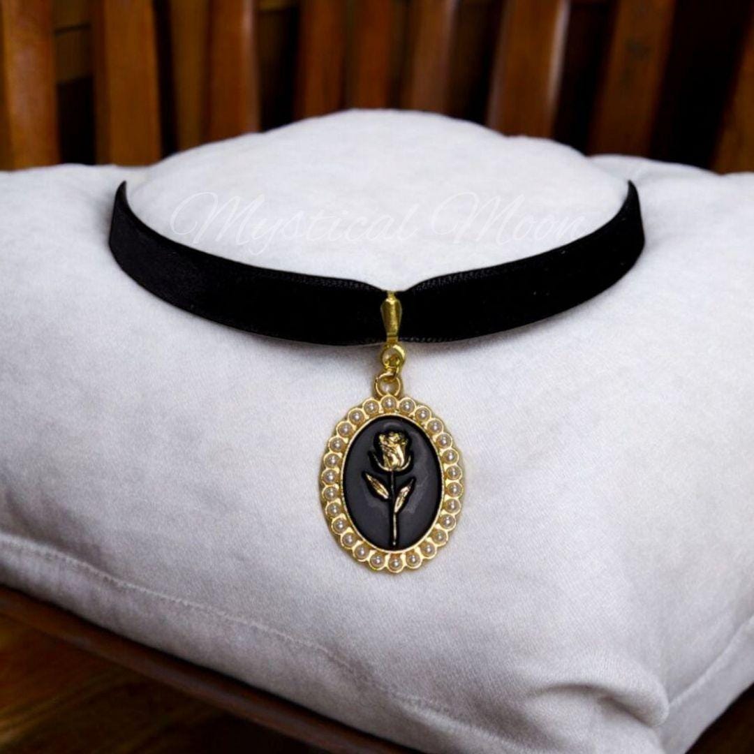 Black Velvet Gothic Cross Choker Necklace - Adjustable Collar For Halloween & Cosplay