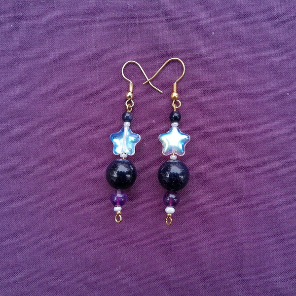 boucles d'oreilles douce nuit étoile en verre et pierre de soleil bleue et améthystes