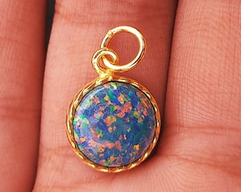 Handmade 18k Gold Australian Opal Charm Pendant