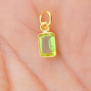 Handmade 18k Solid Gold Peridot Charm Pendant