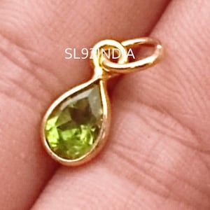 Peridot gold Charm ,18k Gold Pendant, Solid Gold Pendant, Handmade charm, Natural Peridot  Charm, Gold Charm Pendant, Dainty  Pendant