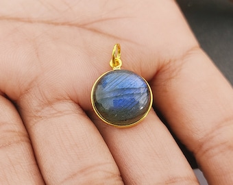 Handmade 18K Gold Labradorite Charm Pendant: Natural Gemstone