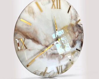 Wedding gift clock Light Beige Elegant Resin Marble Wall Clock with Gold Hands Modern Wallhanging epoxy resin art for living room Mom gift