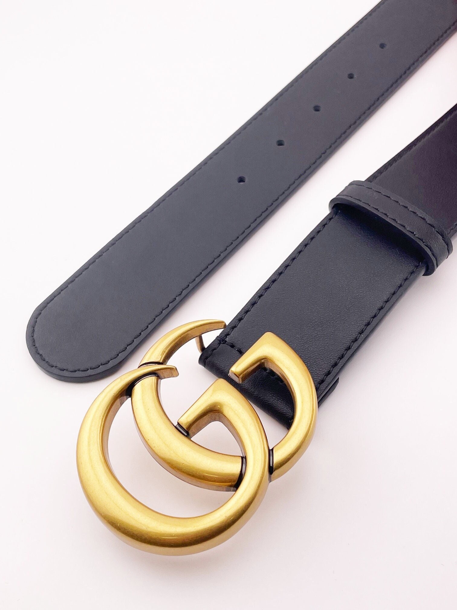 Louis Vuitton Fasten your LV Bracelet, Chanel CC pendant & Gucci Marmont  Belt