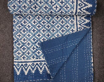 Edredón Kantha índigo hecho a mano: colcha de algodón indio, tamaño Queen
