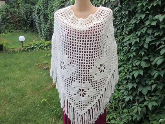 Rare Wool Scarf Vintage: Hand Knitted, White, Tri… - image 2