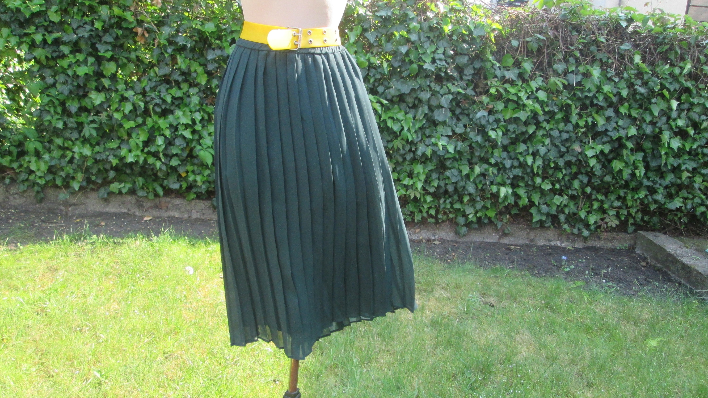 Harikae Pleated skirt スカート グリーンxネオンピンク レディース