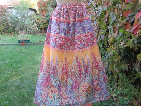 Woolen Skirt / Wool Skirt /Rare Skirt Vintage / S… - image 1