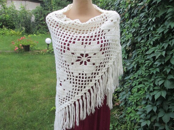 Rare Wool Scarf Vintage: Hand Knitted, White, Tri… - image 3
