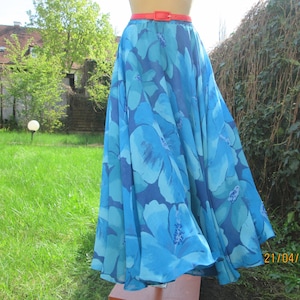 Circle Long Skirt / Circle Skirt Maxi / Big Size Skirt / Blue / Navy / Floral / Size UK20 / Elastic Waistband / Rare Skirt Vintage
