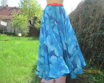 Circle Long Skirt / Circle Skirt Maxi / Big Size Skirt / Blue / Navy / Floral / Size UK20 / Elastic Waist / Rare Skirt Vintage