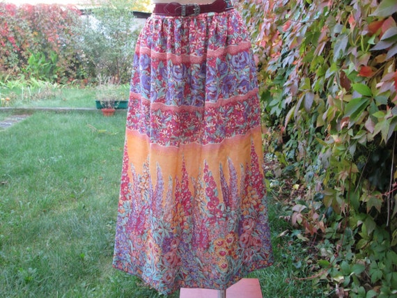 Woolen Skirt / Wool Skirt /Rare Skirt Vintage / S… - image 2