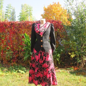 Traje de falda floral vintage: rosa magenta, falda midi plisada, talla 40 del Reino Unido
