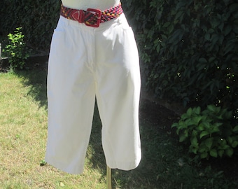 Vintage White Cotton Bermuda Shorts: High Waist, UK16