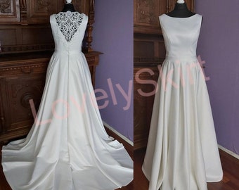 Simple Wedding Dress, Elegant Classic Wedding Dress, Wedding Dress with Train, Dress for the Bride with pockets, Personalized Wedding Dress