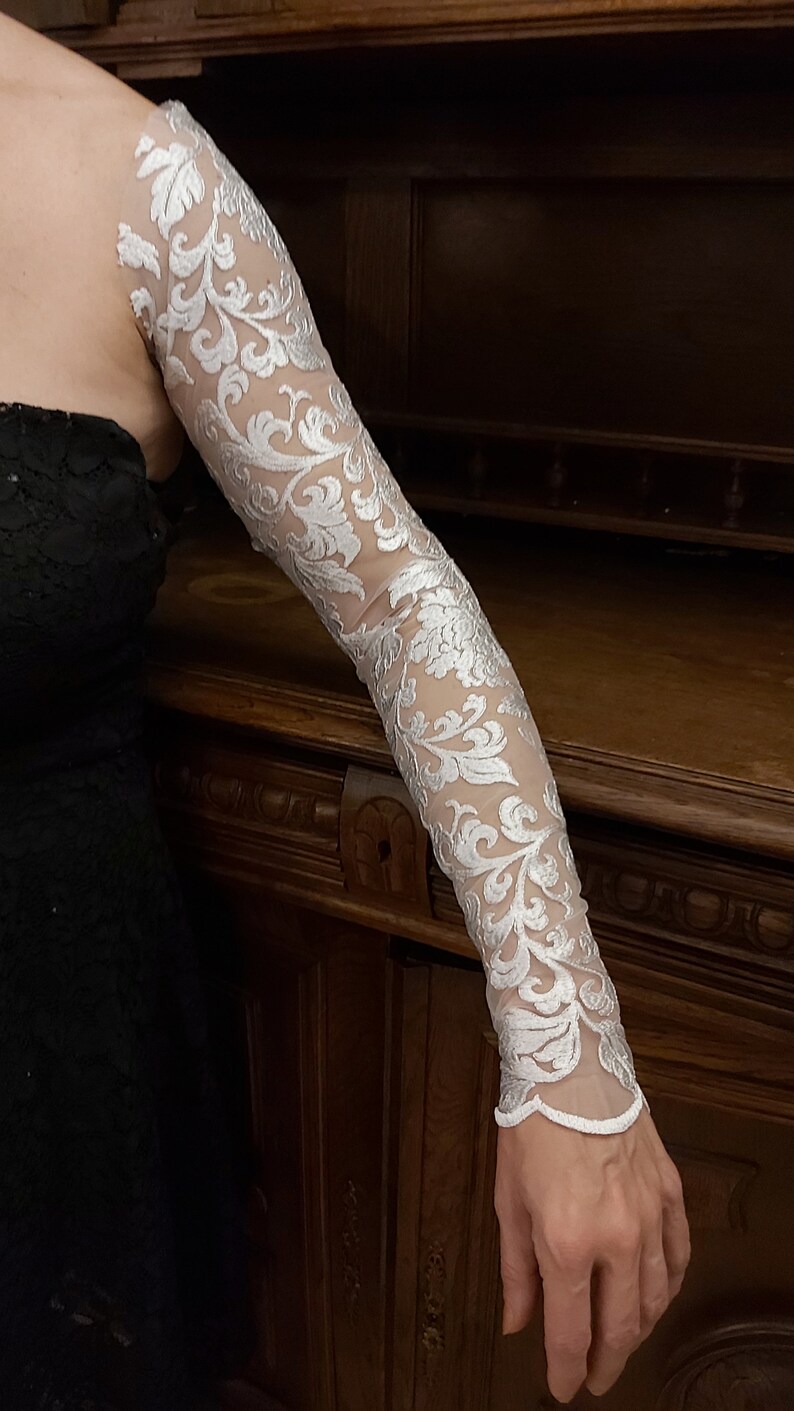 Long Lace Wedding Sleeves, Lace Fingerless Sleeves , Bridal Sleeves