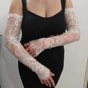 Lace Wedding Sleeves, Custom Long Bicep Wedding Sleeves, Removable Chantilly Lace Sleeves, Fingerless Wedding Gloves, Ivory Wedding Sleeves