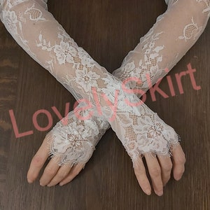 Fingerless lace bridal sleeves,Custom gloves, bridal gloves, detachable lace bridal sleeves, custom made sleeves , separate bridal sleeves