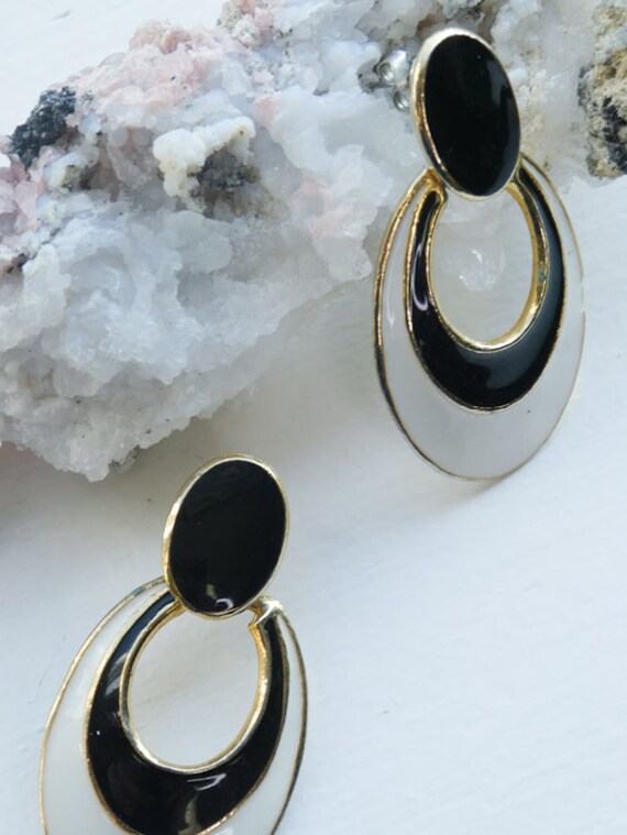 Black and White Door knocker Earrings - image 2