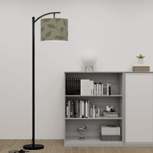 Boho Leaf Print Lampshade: Soft Green Linen Look, Arc/Floor Lamp Bild 8