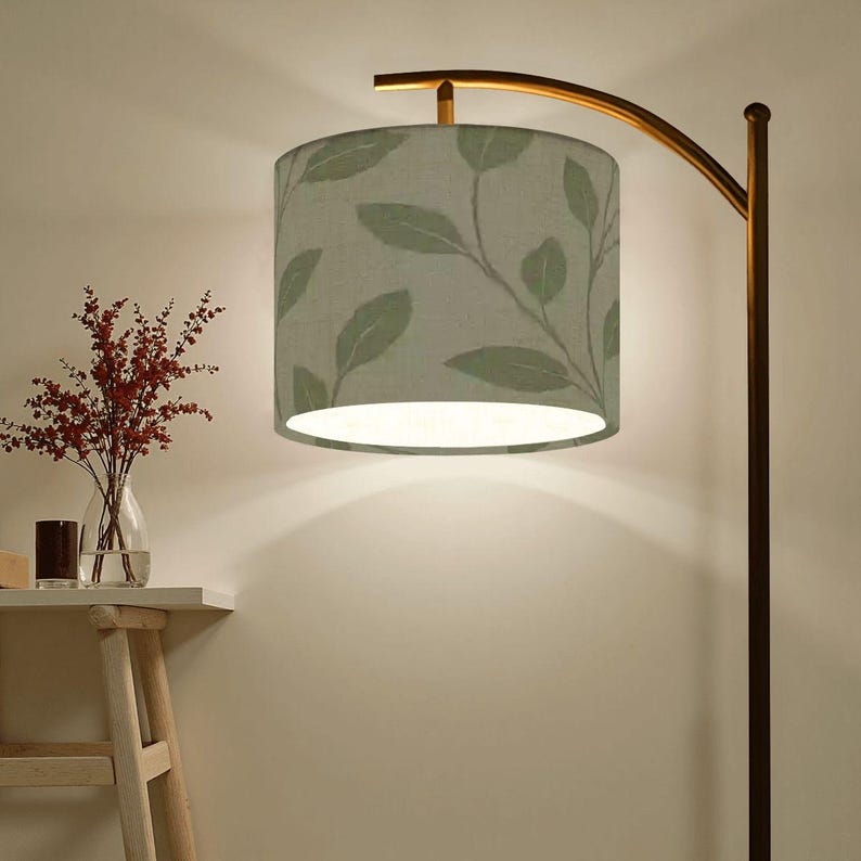 Boho Leaf Print Lampshade: Soft Green Linen Look, Arc/Floor Lamp Bild 6