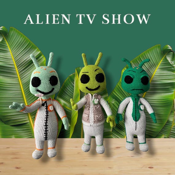 かぎ針編みのエイリアンテレビ番組キャラクターぬいぐるみ、手作り