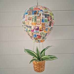 Vintage Stamp Hot Air Balloon Hanging Planter – Biodegradable Polymer
