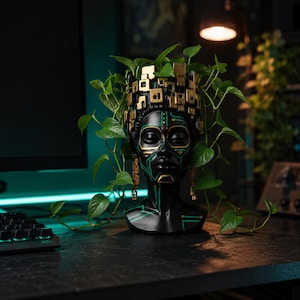 Cyberpunk Gesicht Blumentopf | Gothic Tech Head Planter | Übertopf Schwarz-Gold Büste | Handgefertigt aus Großbritannien