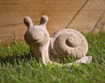 石造りのカエルの置物 | コンクリート製の動物像 | 個性的な