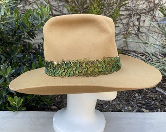 Vintage Resistol StageCoach Camel Beige Brown Felted Wool Cowboy Hat Peacock Feather Trim