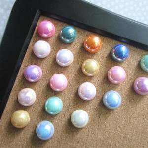 Pearl Pushpins, 20 Pretty Thumbtacks, Pretty Cubicle Decor, Mixed Pastels, Office Supply, Wedding Decor, Pin Board Tack