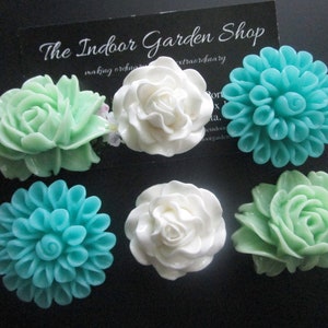 Large Flower Magnets, 6 Refrigerator Magnets, Aqua, Mint Green, White, Fridge Magnet, Cubicle Decor, Office Decor