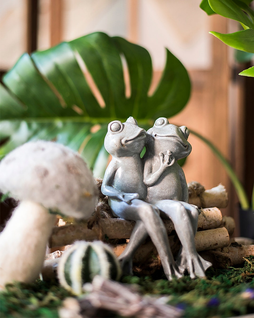 Frog Couple Garden Sculptures, Frog Garden Décor, Frog Garden Art