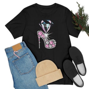 Divas Wear Diamonds Exclusive Unisex Jersey Short Sleeve Tee