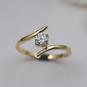 1 CT Lab Grown Diamond Solitaire Ring: 18K Yellow Gold Engagement